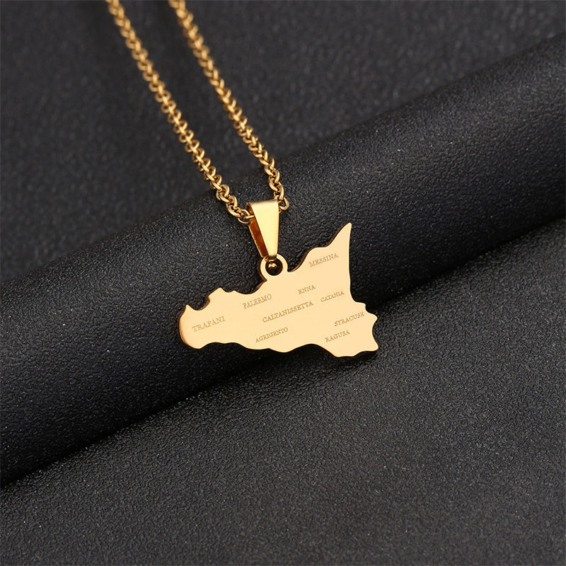 L’Île d’Amour Necklace